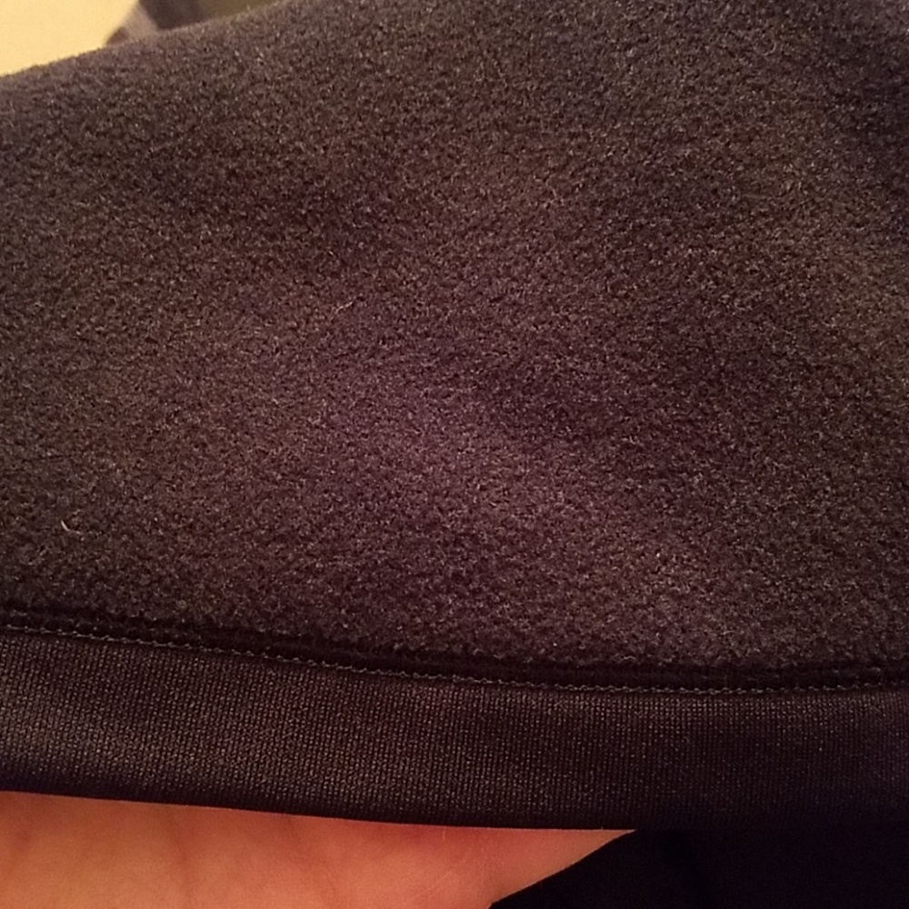 Like new Under Armour hoodie size S - Picture 6 of 6